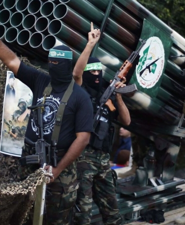 brigades-al-qods-roquette-courrier-arabe-scaled-1