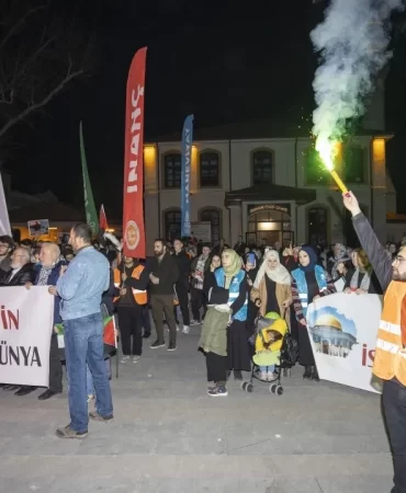 israilin-gazzede-hastanelere-yonelik-saldirilari-sakaryada-protesto-edildi