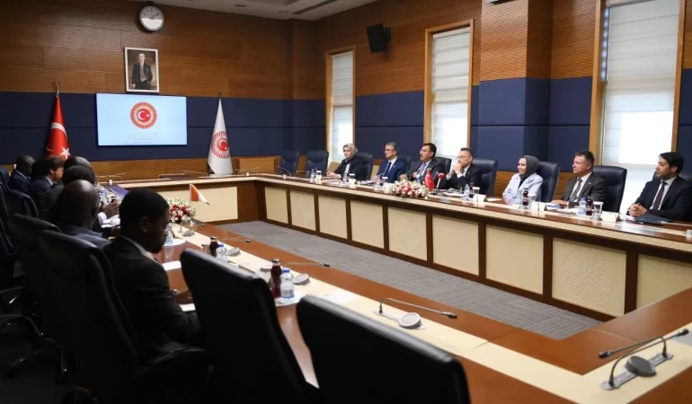 tbmm-disisleri-komisyonu-baskani-oktay-fildisi-sahili-turkiye-dostluk-grubu-baskani-eugenei-kabul-etti
