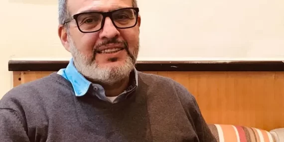 Avrupa Ülkelerine Girişi Engellenen Filistinli Cerraha Göre, Soykırım Tanıkları Susturuluyor