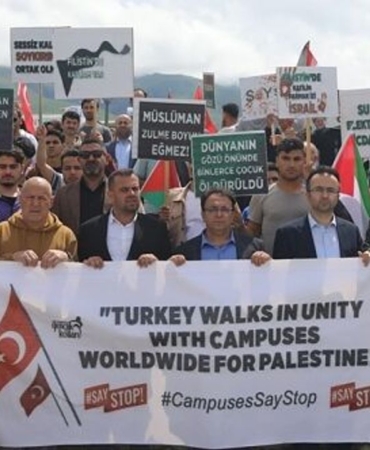 igdir-universitesi-ogrencileri-filistine-destek-icin-yurudu-b458c