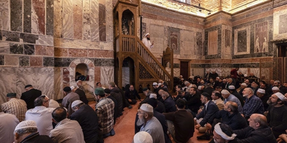 Kariye Camisi’nde 80 Yıl Sonra Ilk Teravih Namazı Kılındı