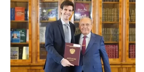 Hafız Beşşar Esed, Esed Ailesinin Kaçış Anlarını Açıkladı
