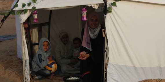 Um Nur, Ilk Defa Ramazan’ı Yalnız Karşıladı