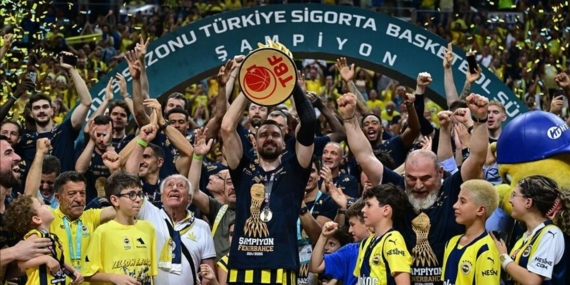 Büyük Aile Platformundan Basketbol Süper Ligi’ndeki Şampiyonluk Kutlamasına Tepki