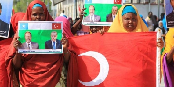 Amir: Türkiye Gelmeden Önce Tek Çocuk Gibi Yalnızdık
