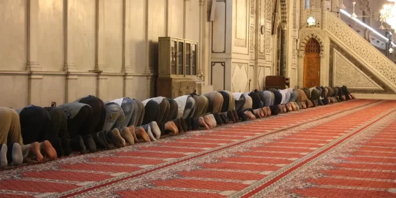 Cuma Hutbesi: İnsan: Kainatın Göz Bebeği