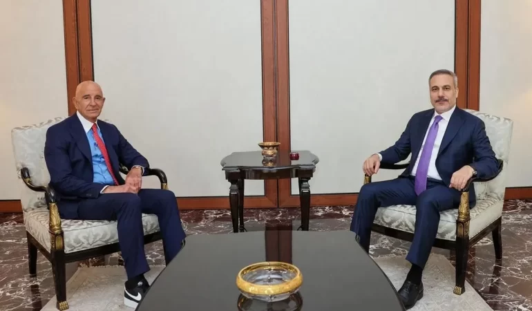 kritik-suriye-zirvesi-fidan-ve-barrack-bir-araya-geldi