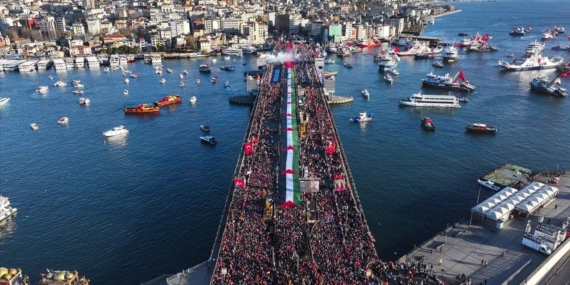 Galata Köprüsü’nde Gazze Için Büyük Yürüyüş
