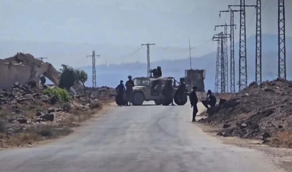 İsrail güçleri Suriye'nin Dara ve Kuneytra illerine girdi