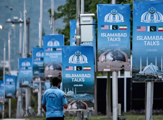 ABD ve İran arasında İslamabad'da kritik görüşme