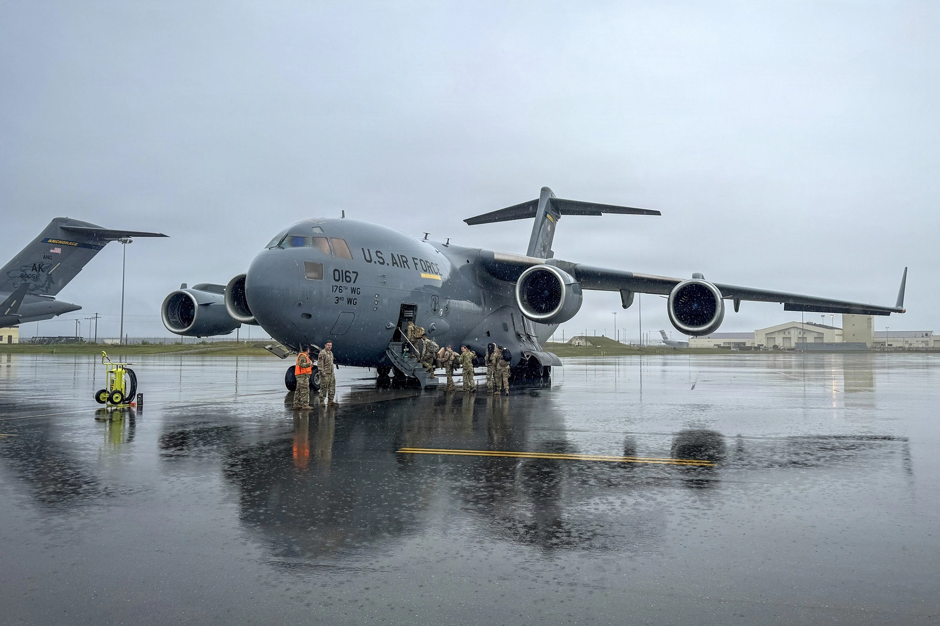 ABD'den Orta Doğu'ya askeri sevkiyat: 124 kargo uçağı iniş yaptı