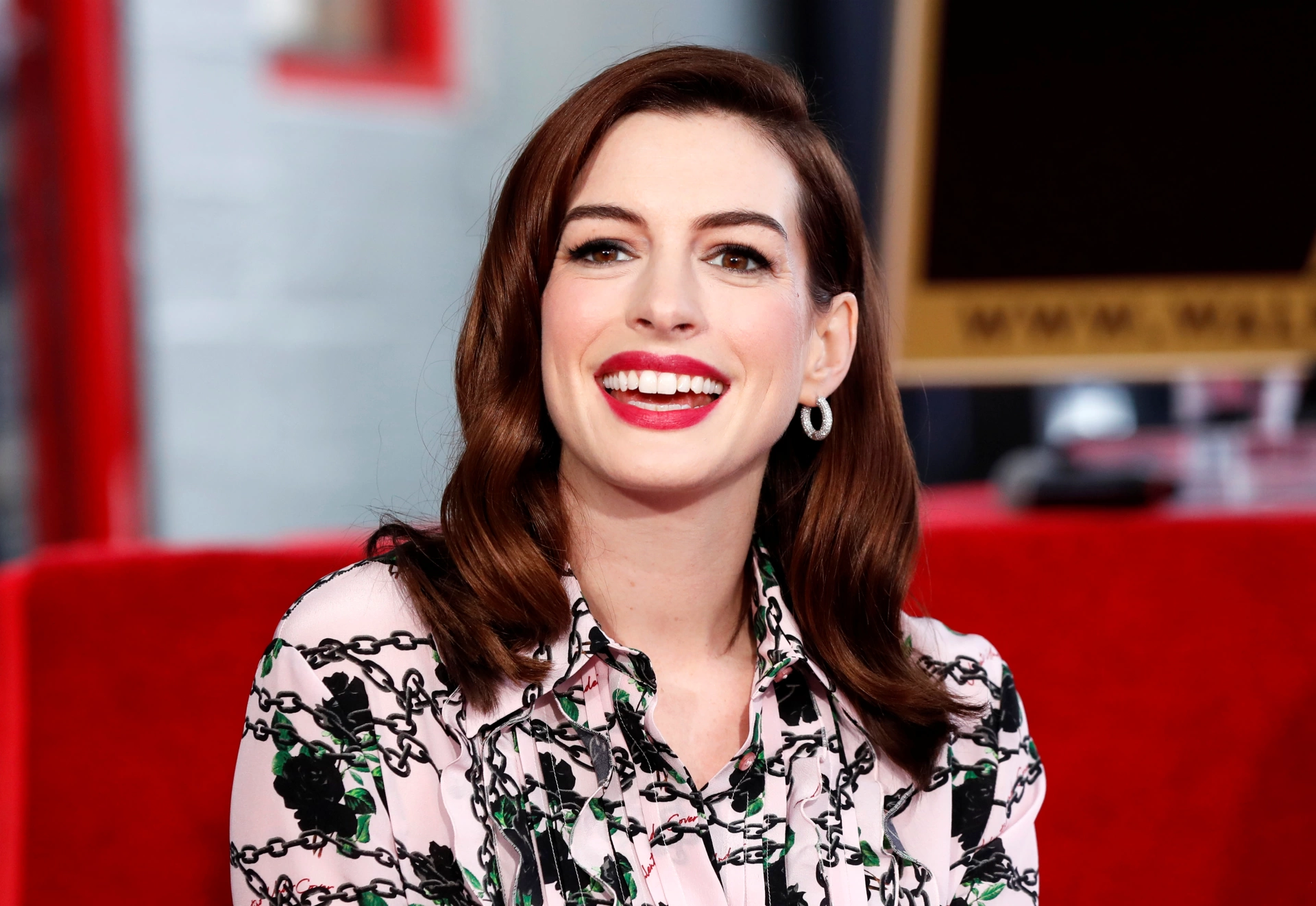 Anne Hathaway'den "İnşallah" çıkışı sosyal medyayı salladı