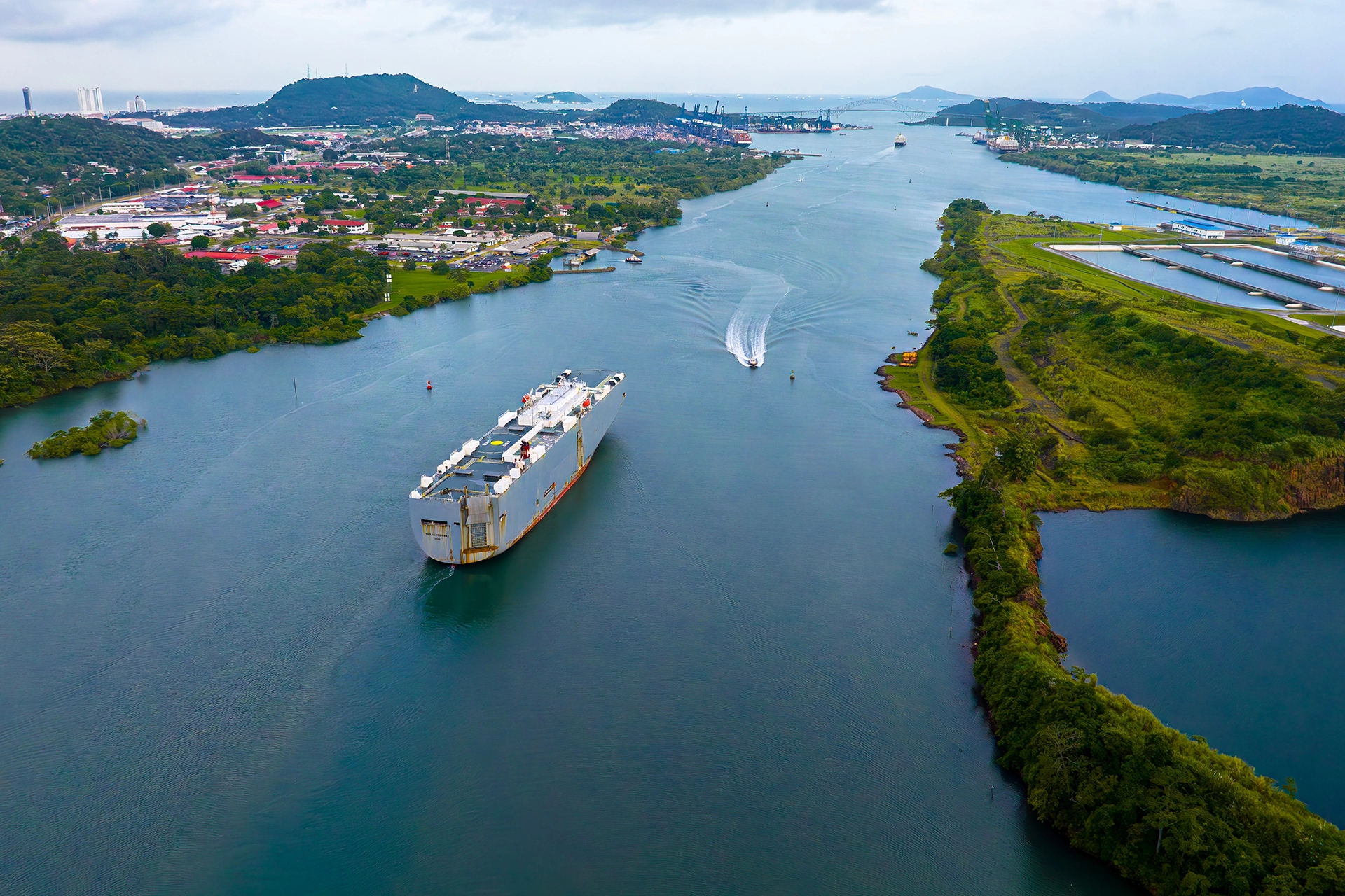 Boğazlar nasıl kapatılır? Deniz hukukunda geçiş kuralları