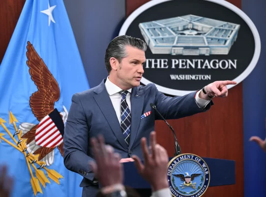 Çin'den Washington'a garanti: İran'a silah sevkiyatı yok