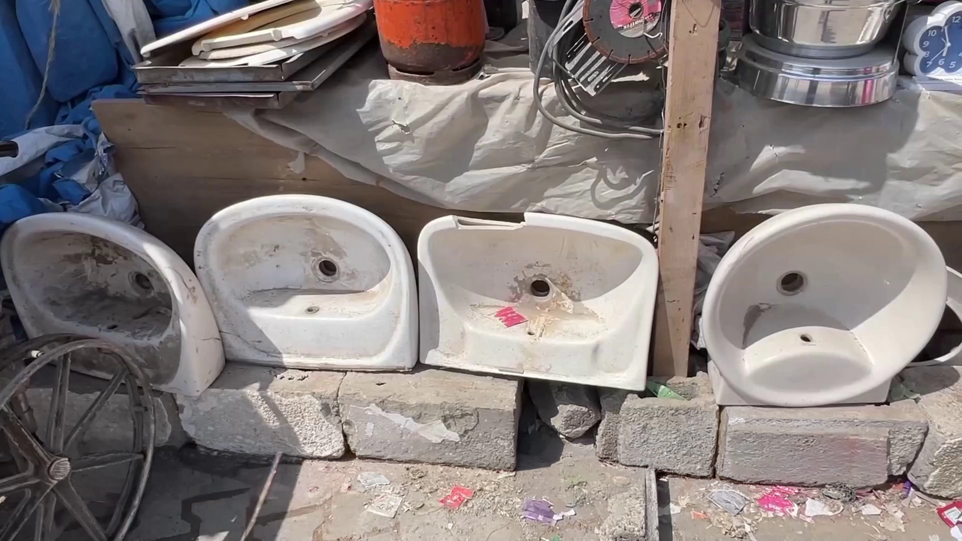 Enkazdan doğan ekonomi: Gazzeliler yıkıntıları yaşam aracına dönüştürüyor