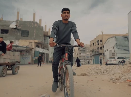 Gazze iki tekerlek üstünde: Yakıt yoksa bisiklet var