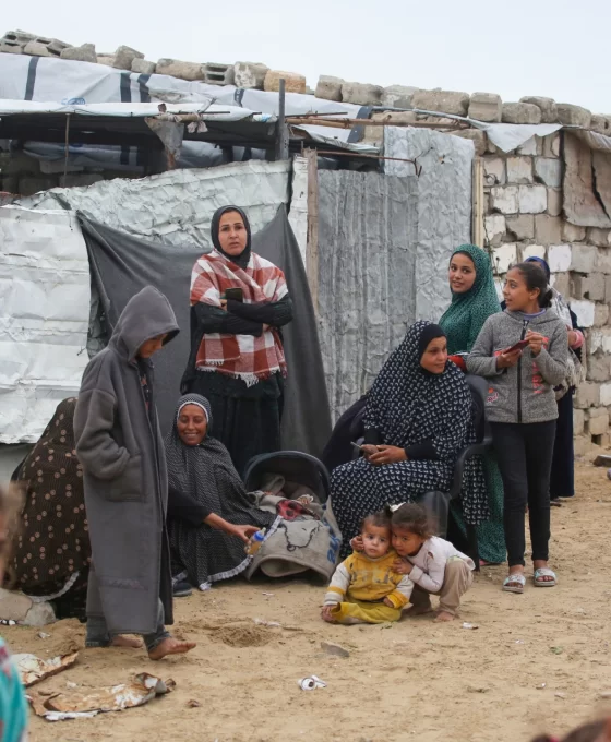 Gazze'de ateşkes ihlali: Okulda sığınan 10 yaşındaki çocuk başından vuruldu