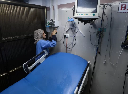 Gazze'de göz hastaları görme yetisini kaybetme riskiyle karşı karşıya