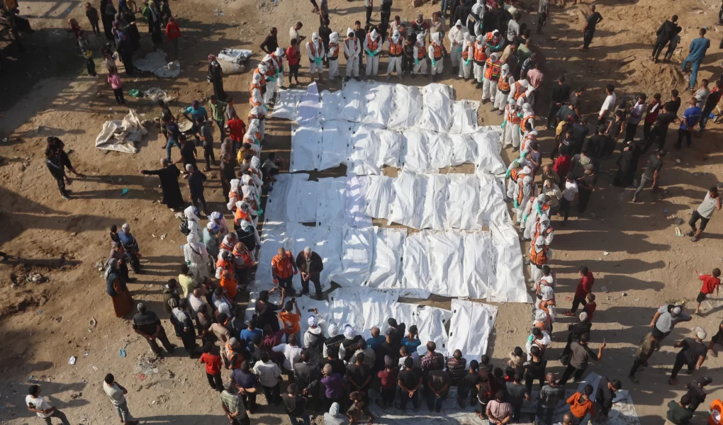 Gazze'de her 30 dakikada bir kadın katlediliyor