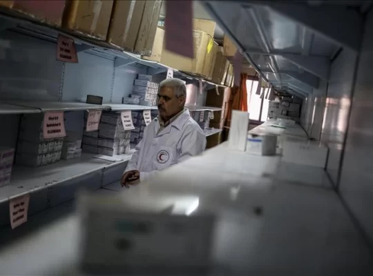 Gazze'de ilaç felaketi: Temel ilaçların yarısı tükendi