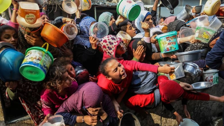 Gazze'de insani yardım sevkiyatı durma noktasında