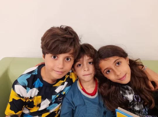 Gazze'den kaçan çocuklara Fransa'da devlet el koydu