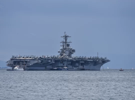 George Bush Uçak Gemisi Neden Uzun Yolu Seçti?