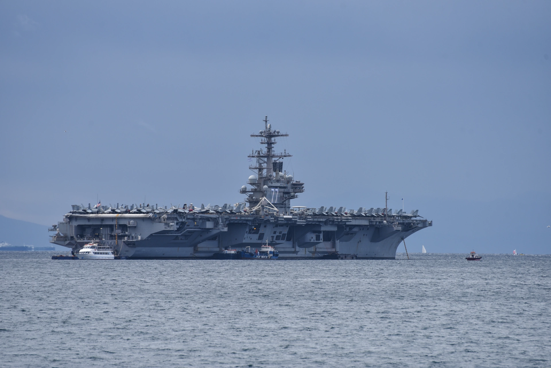 George Bush Uçak Gemisi Neden Uzun Yolu Seçti?