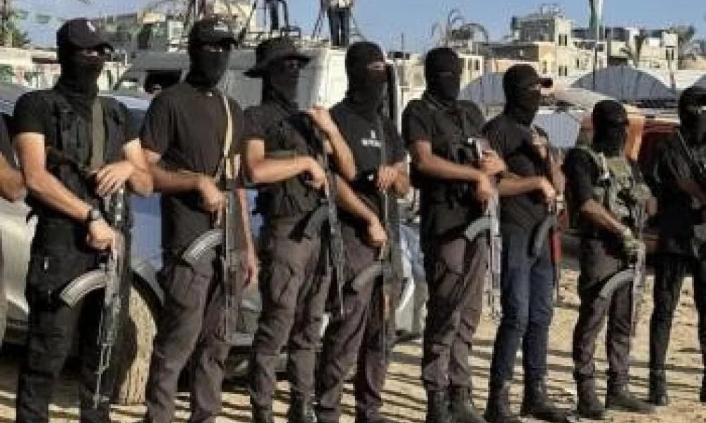 Han Yunus'ta iş birlikçi gruplara pusu