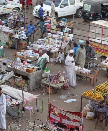 Hükümet geri döndü, Port Sudan sessizliğe büründü