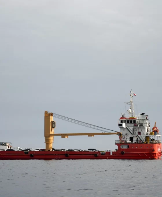 Hürmüz Boğazı açıldı: Petrol fiyatları yüzde 11 düştü