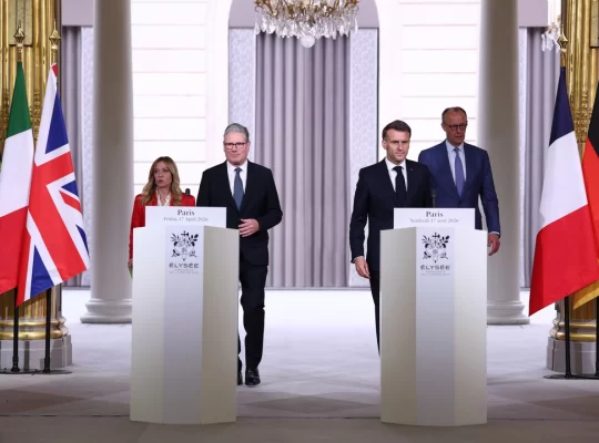 Hürmüz Boğazı için küresel seferberlik: Diplomatik ve askeri hamle