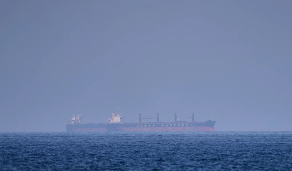 Hürmüz Boğazı'ndaki tıkanıklık küresel petrol talebini tehdit ediyor