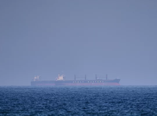 Hürmüz Boğazı'ndaki tıkanıklık küresel petrol talebini tehdit ediyor