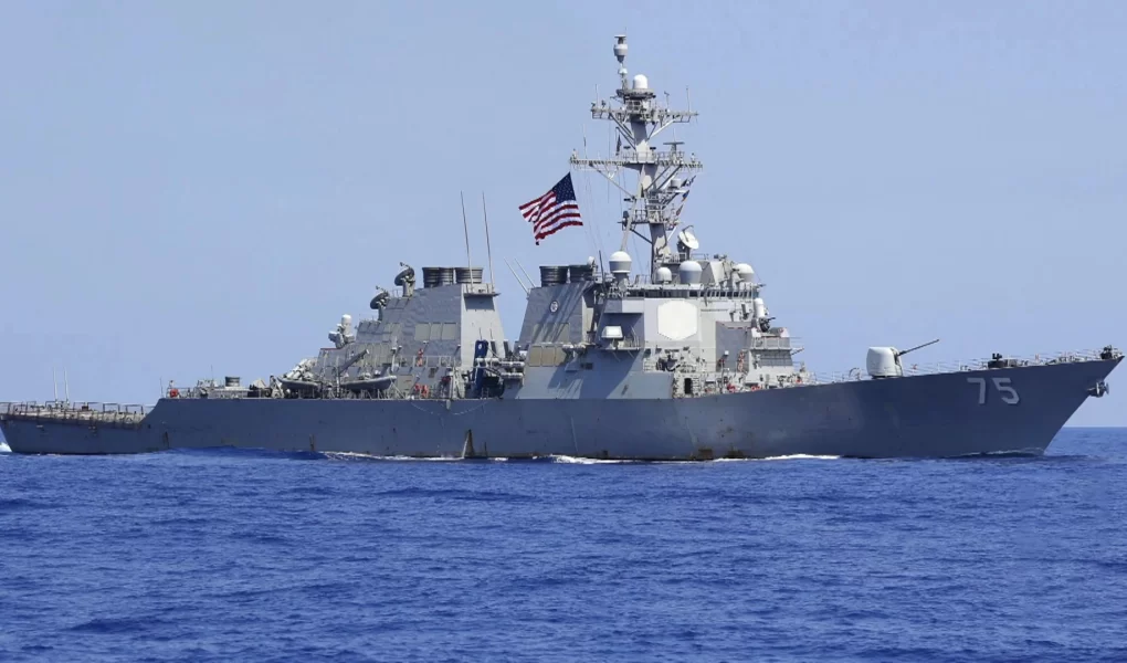 Hürmüz’de 30 dakikalık alarm: ABD gemileri boğazı geçti mi?