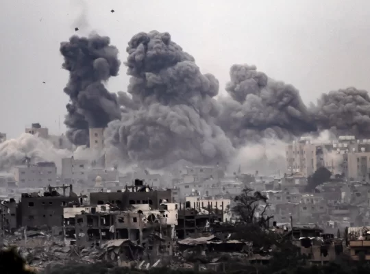 İsrail Gazze'de ateşkesi ihlal etmeye devam ediyor