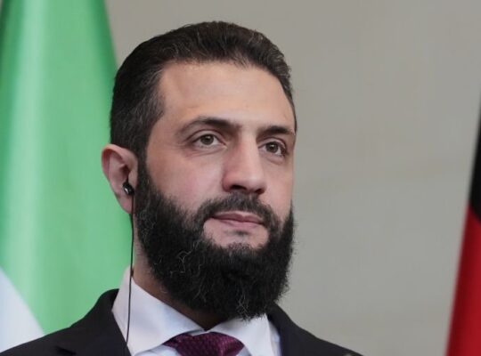 İsrailli gazeteciyi yok sayan Şara gündem oldu