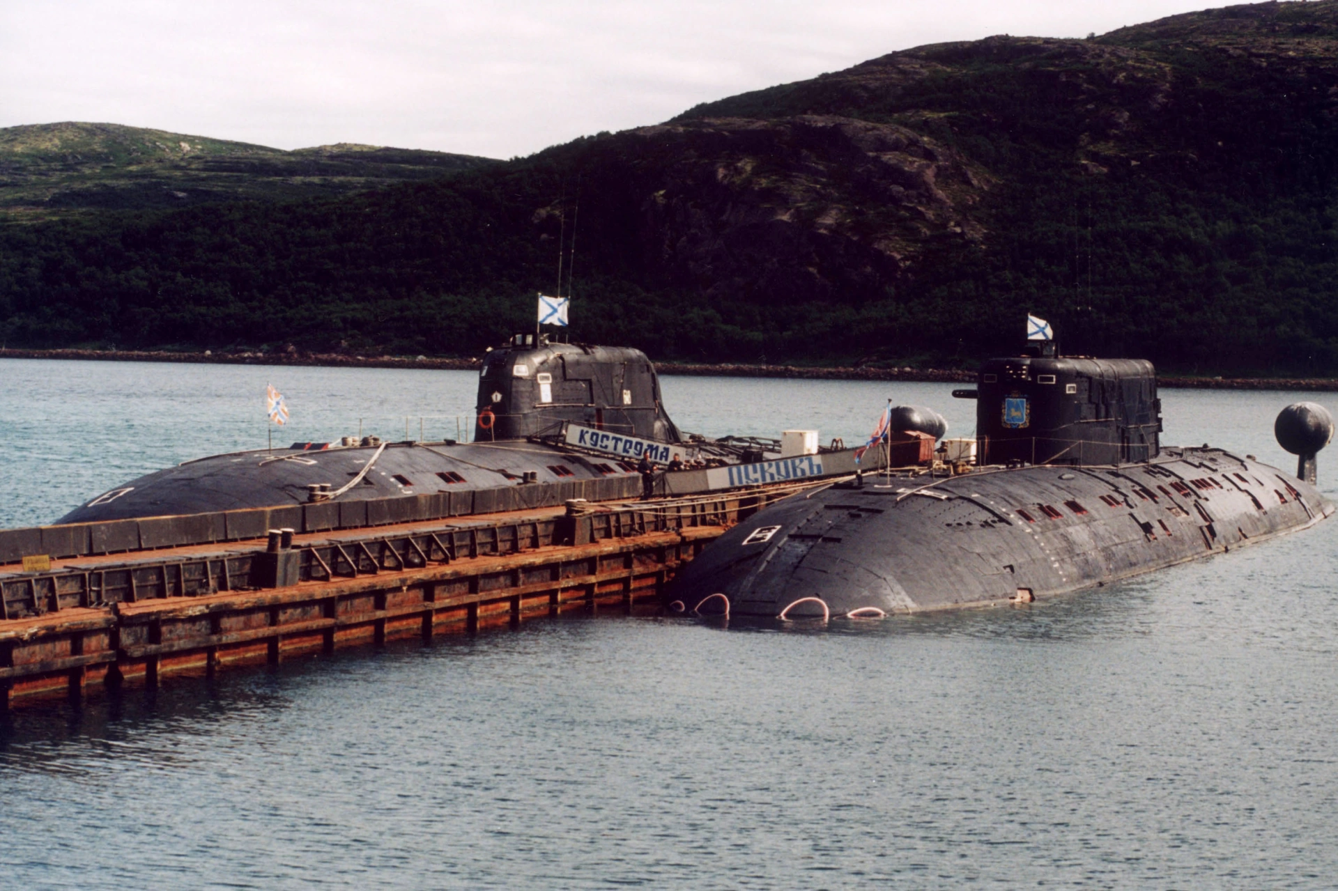 Kuzey buzunda derin sarsıntı: Putin'in hayalet filosu