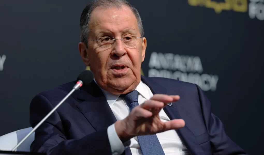 Lavrov: Körfez'deki savaşın asıl hedefi petrol