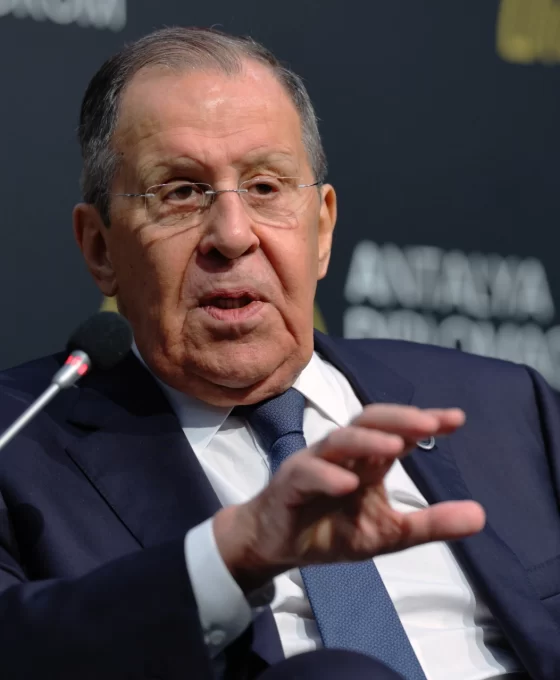 Lavrov: Körfez'deki savaşın asıl hedefi petrol