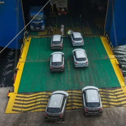 Lazkiye Limanı'ndan Avrupa'ya ilk araç sevkiyatı