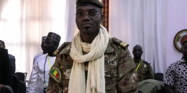Mali'de darbe üstüne darbe: Savunma Bakanı öldürüldü