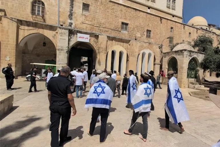 Mescid-i Aksa'da bayrak provokasyonu uyarısı