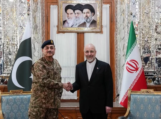 Pakistan'dan dev mekik diplomasisi: Hedef büyük uzlaşı