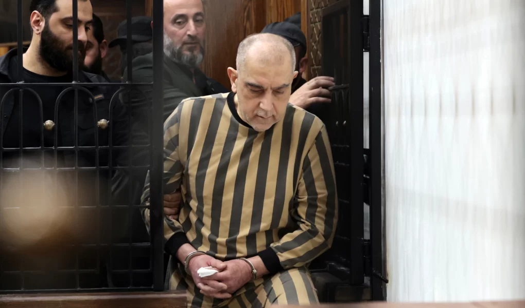 Suriye'de geçiş dönemi adaleti: Atıf Necip hakim karşısında