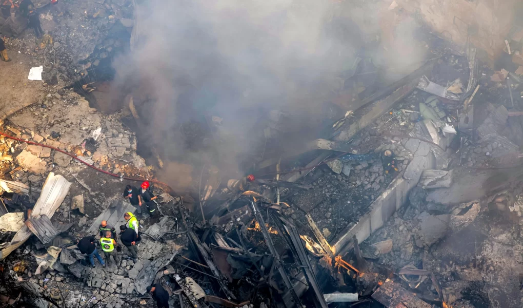 Tahran Hürmüz Boğazı'nda petrol trafiğini yeniden durdurdu