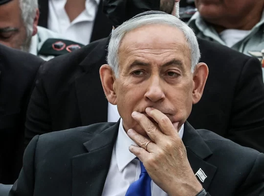 Tel Aviv'de "Amerikan himayesi" tartışması büyüyor