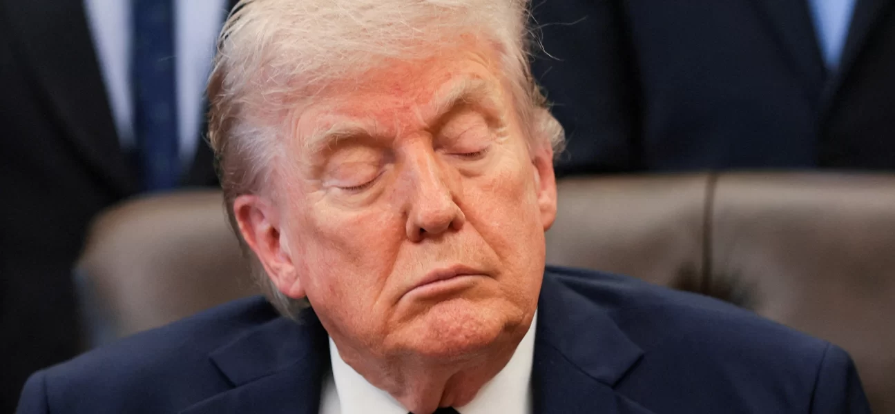 Trump basınla yüzleşiyor: Komedyen yerine sihirbaz