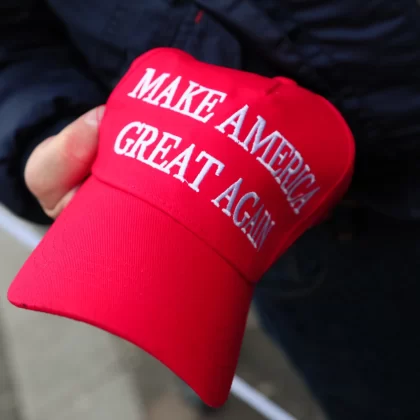 Trump'ın sloganı tersine döndü: İran'ı yeniden büyük yapıyoruz